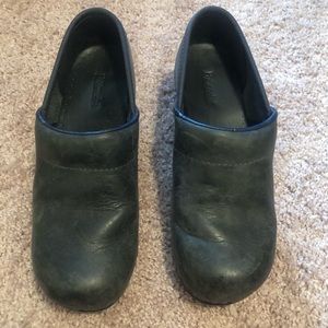 Black Bjorndal clogs